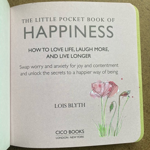 The Little Pocket Book of Happiness - Picture 2 of 9